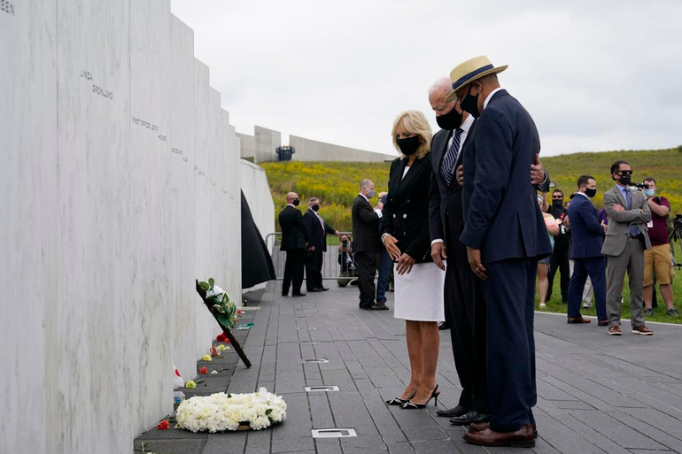 Người dân Mỹ tưởng niệm các nạn nhân khủng bố 11-9 -0