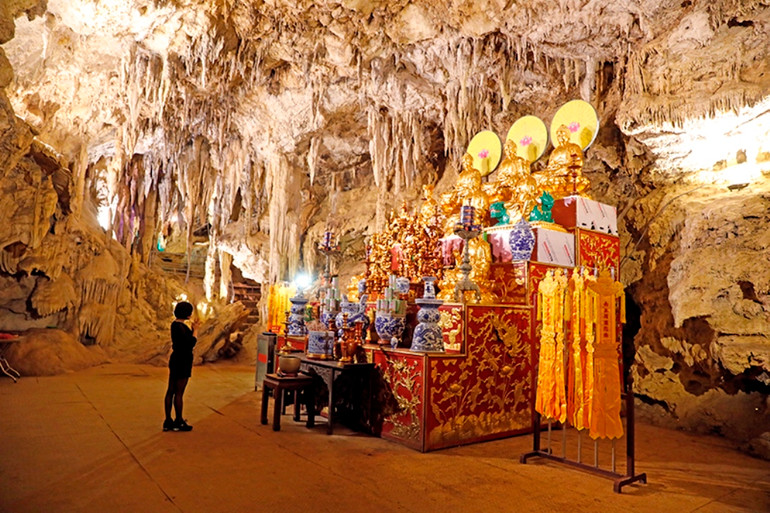 Độc đáo quần thể hang động ở Cao Phong, Hòa Bình -0