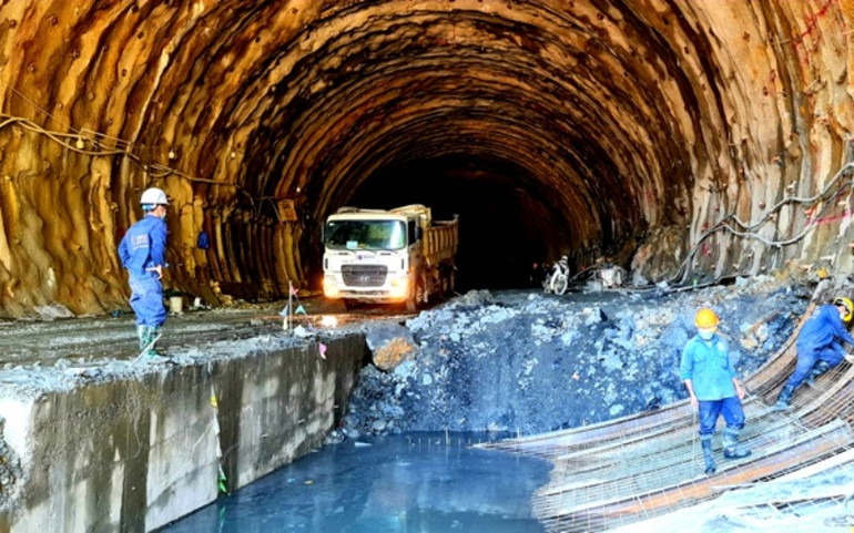 Hơn 17 nghìn tỷ đồng đầu tư kết nối hạ tầng giao thông tỉnh Quảng Ninh -0