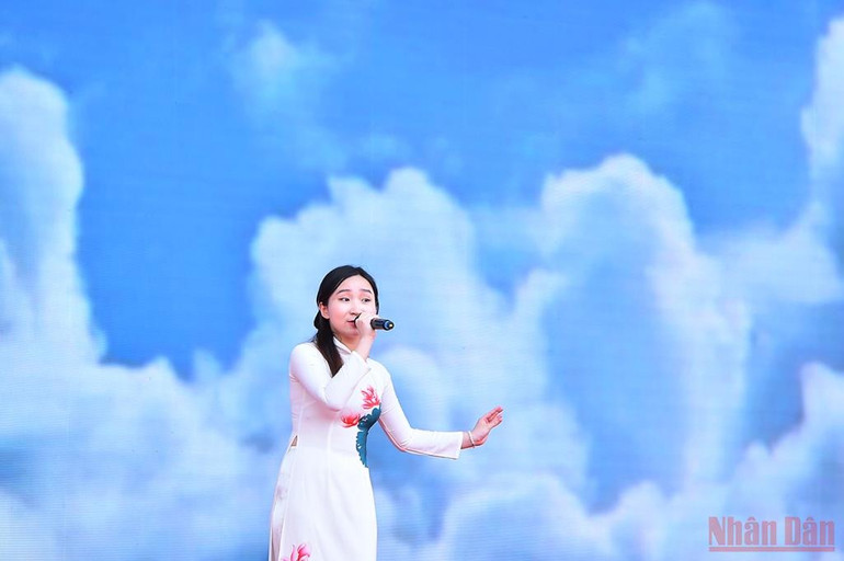 Nhiều hoạt động nghề nghiệp, giao lưu hấp dẫn tại Hội Báo toàn quốc 2022 ảnh 9 Nhiều hoạt động nghề nghiệp, giao lưu hấp dẫn tại Hội Báo toàn quốc 2022 -0