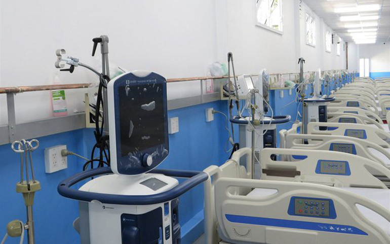 Vietcombank tài trợ thiết bị y tế trị giá 4.4 tỷ đồng cho khoa hồi sức tích cực - Bệnh viện điều trị Covid-19 Trưng Vương -0