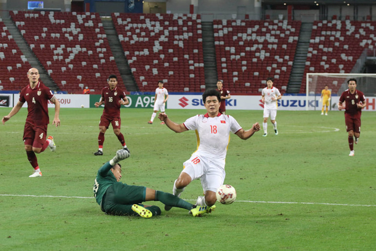 (Hiệp 1) Việt Nam 0-0 Thái Lan: Duy trì sức ép -0