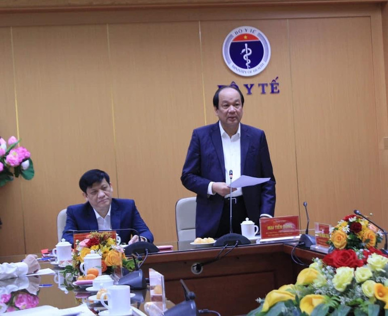 Bộ trưởng, Chủ nhiệm Văn phòng Chính phủ Mai Tiến Dũng phát biểu chỉ đạo. Công khai mọi dịch vụ công của ngành y tế -0