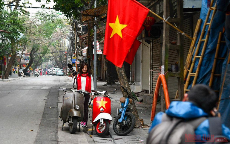 Hà Nội thanh bình trong sớm mùng 1 Tết -0