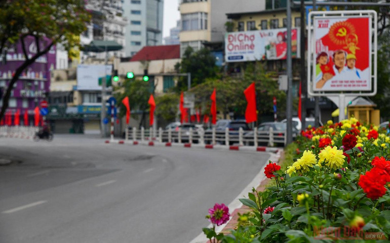 Hà Nội thanh bình trong sớm mùng 1 Tết -0
