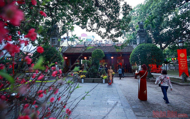 Hà Nội thanh bình trong sớm mùng 1 Tết -0