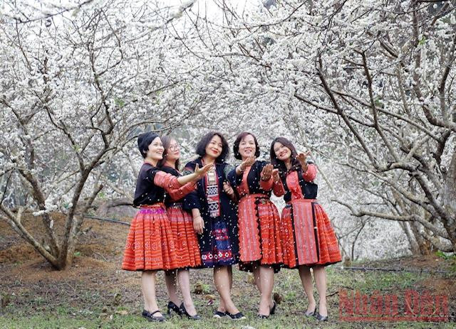 “Miền cổ tích trắng” giữa lòng TP Sơn La -0