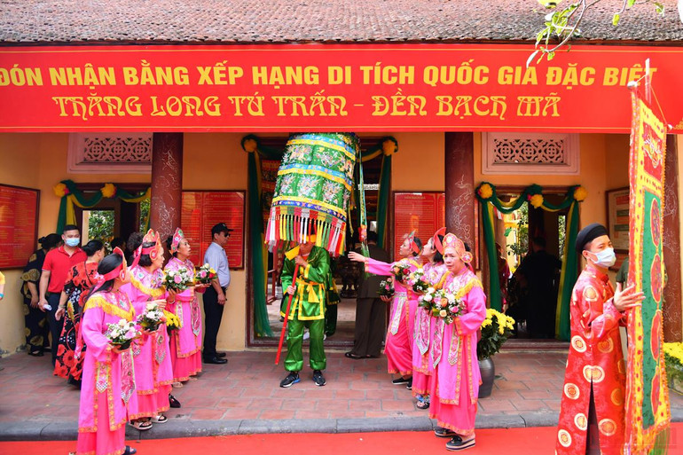 Lễ cung rước Tôn thần Đông trấn Thăng Long -0