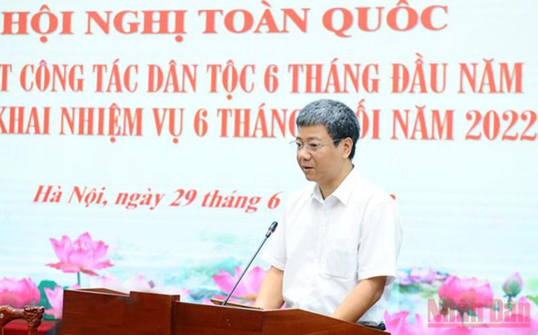 Cục trưởng Cục Tin học hóa Đỗ Công Anh chia sẻ về chiến lược chuyển đổi số quốc gia trong lĩnh vực công tác dân tộc. Tăng tốc, tập trung cao độ cho Chương trình Mục tiêu quốc gia -0