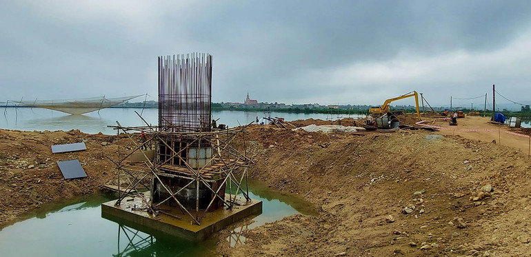 Quảng Bình: Bắc cầu, đưa niềm vui về vùng cồn bãi sông Gianh -0