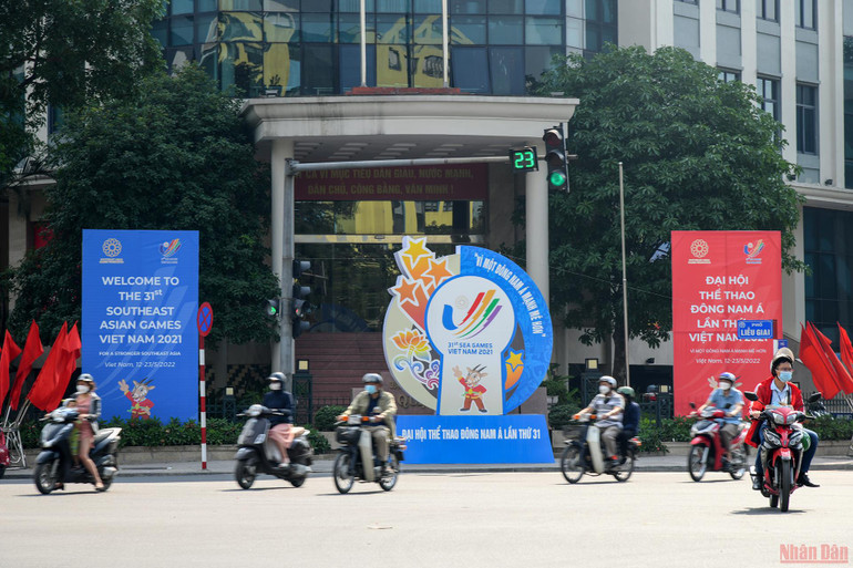 Đường phố Hà Nội trang hoàng chào đón SEA Games 31 -0