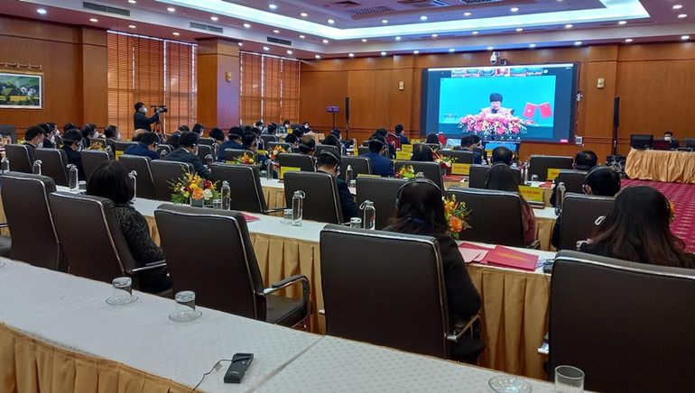 Các đại biểu dự hội nghị gặp gỡ đầu xuân giữa các tỉnh biên giới Việt Nam-Trung Quốc. Hội nghị gặp gỡ đầu xuân giữa các địa phương biên giới Việt Nam-Trung Quốc -0