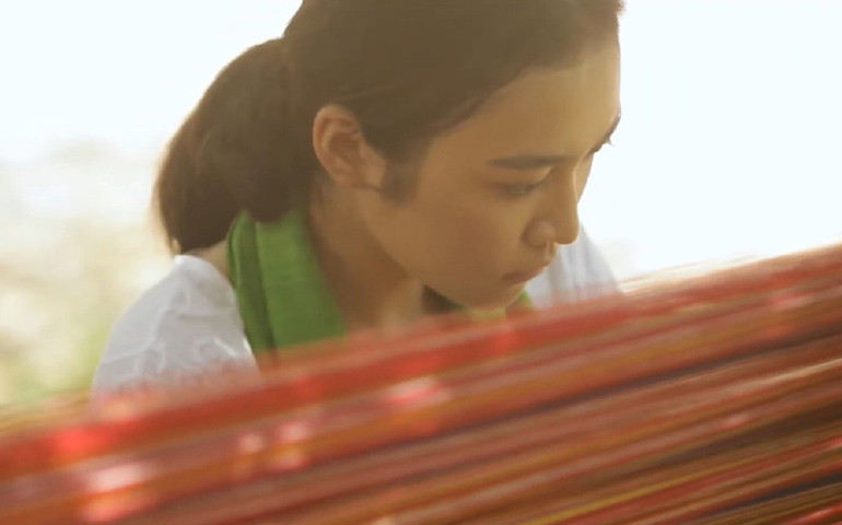 Tôn vinh nét đẹp phụ nữ Việt Nam và làng nghề truyền thống -2