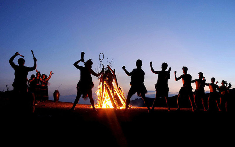 Sống theo lý lẽ của rừng -0