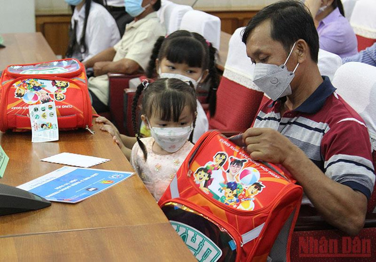 Điểm tựa cho trẻ mồ coi do đại dịch Covid-19 ở Vĩnh Long -0