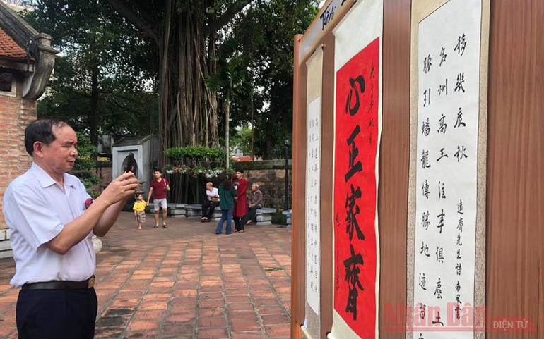 Triển lãm thư pháp “Thăng Long - Hà Nội” -0