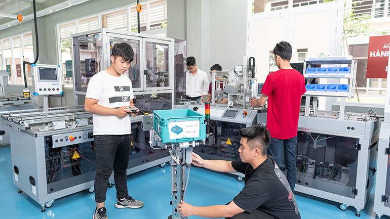 Đại học Quốc tế Miền đông tuyển sinh năm học mới 2021 -0