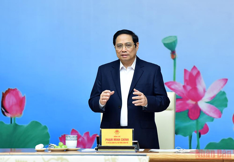 Thủ tướng gặp mặt các y bác sĩ tuyến đầu chống dịch -0