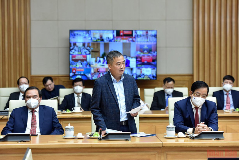 Thủ tướng gặp mặt các y bác sĩ tuyến đầu chống dịch -0