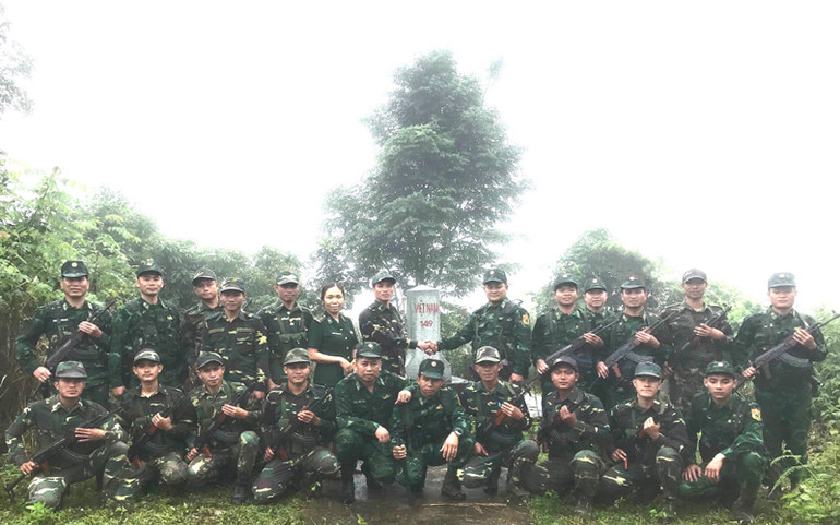 Đồn Biên phòng Mường Lèo, Bộ đội Biên phòng tỉnh Sơn La và Đại đội 161, tỉnh Luang Prabang tổ chức kiểm tra cột mốc 145. Bộ đội Biên phòng Việt Nam và Lào tổ chức tuần tra chung -0