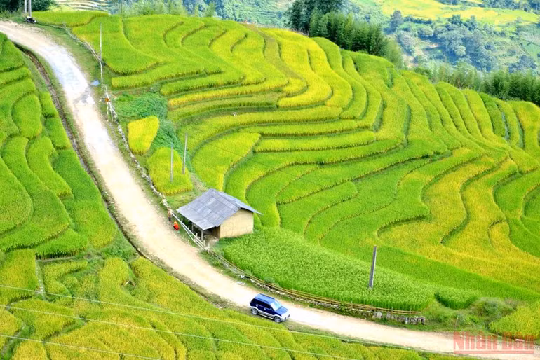 Trở lại ngôi làng cao nhất Việt Nam -0