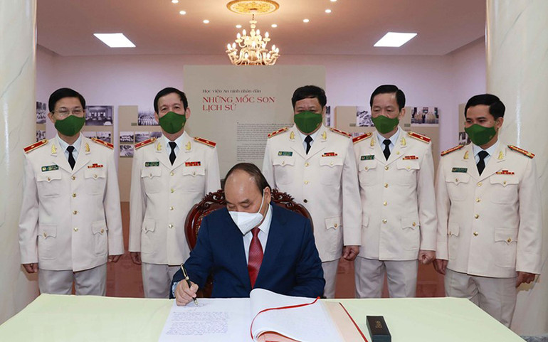 Lễ kỷ niệm 75 năm Ngày truyền thống Học viện An ninh nhân dân -0