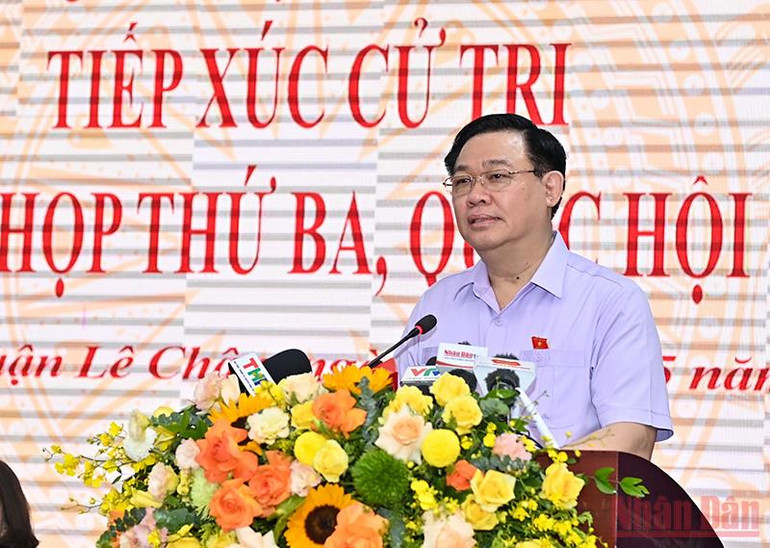 Chủ tịch Quốc hội Vương Đình Huệ tiếp xúc cử tri tại thành phố Hải Phòng -0