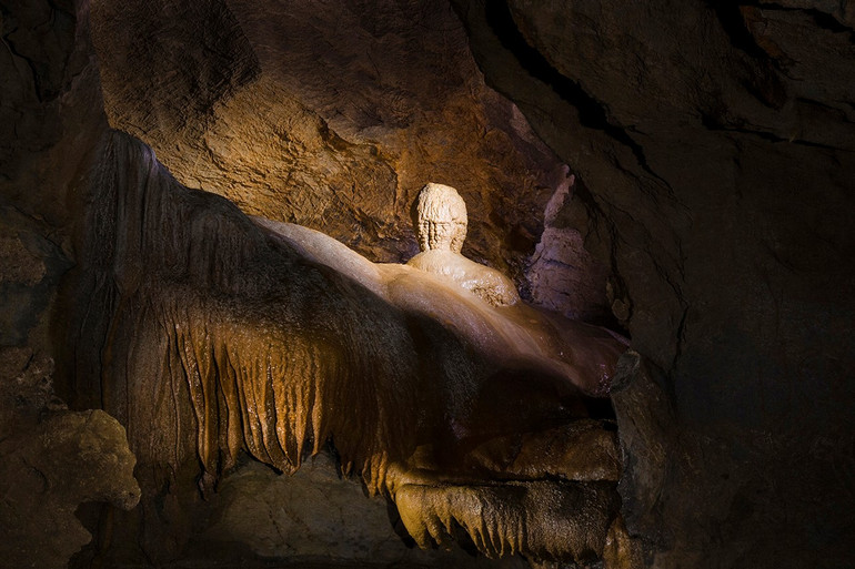 Quảng Bình khám phá hang Chà Lòi -6