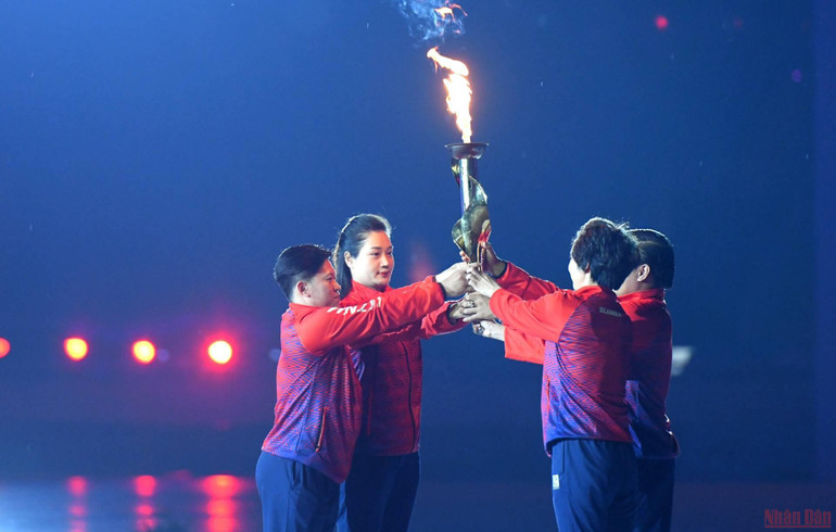 (Ảnh: Thành Đạt) Những hình ảnh ấn tượng trong Lễ khai mạc SEA Games 31 -0