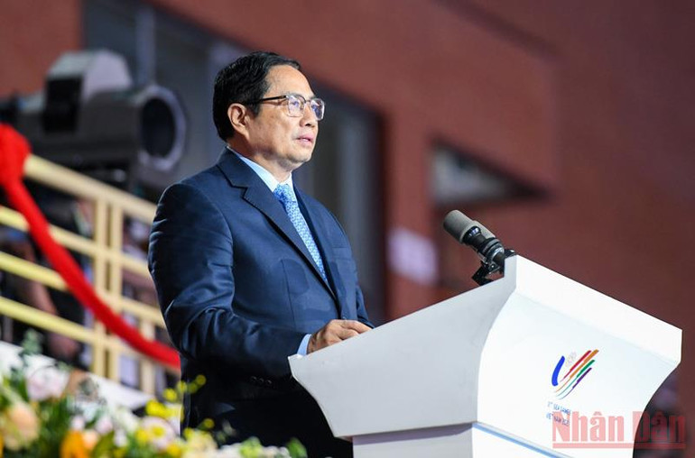 Thủ tướng Phạm Minh Chính phát biểu, tuyên bố bế mạc SEA Games 31. (Ảnh: THÀNH ĐẠT) Lễ bế mạc SEA Games 31: Hội tụ để tỏa sáng -0