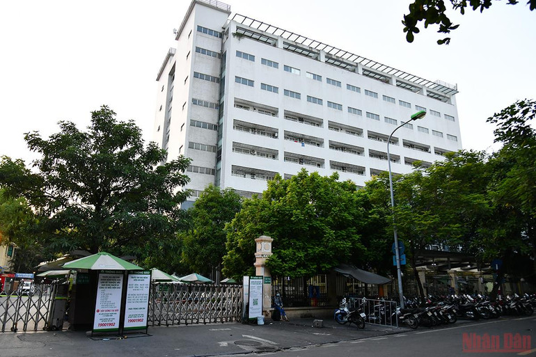 Khẩn trương truy vết, khoanh vùng chung quanh Bệnh viện Việt Đức -0