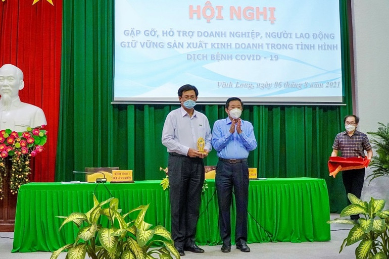 VietinBank dành hơn 27 tỷ đồng hỗ trợ các tỉnh phía nam chống dịch -0