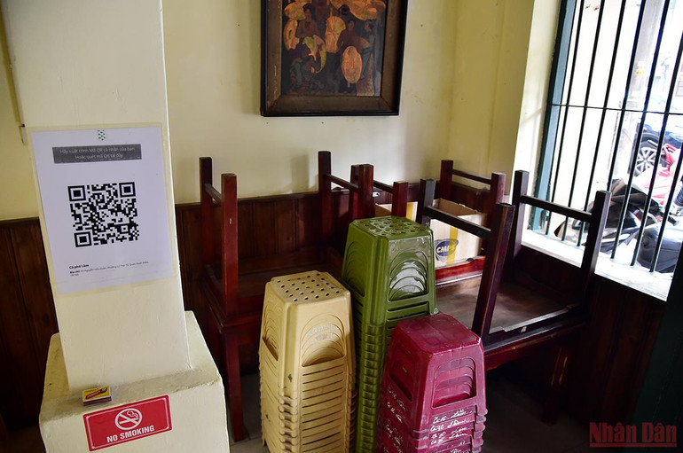 Bất cập quy định phân chia “vùng cam-vùng vàng” các quán ăn uống ở Hà Nội -0