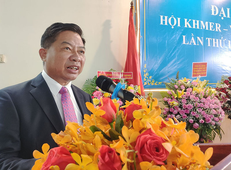 Đại sứ Nguyễn Huy Tăng phát biểu ý kiến tại Đại hội. Hội Khmer-Việt Nam tại Campuchia tổ chức Đại hội -0