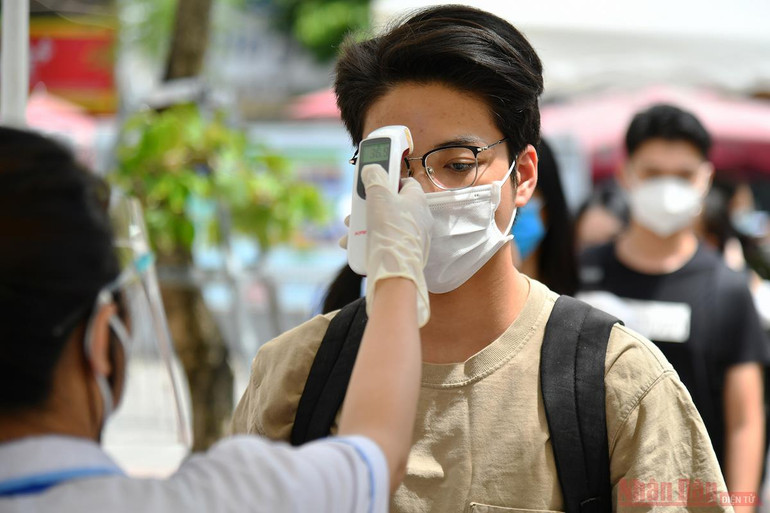 Thí sinh sẵn sàng bước vào ngày thi chính thức -1