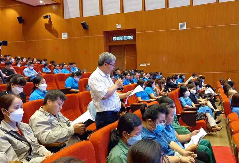 Lắng nghe và giải quyết kiến nghị của công nhân lao động -0