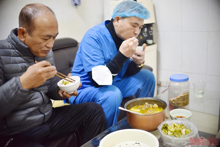 Tổng đài nóng trung chuyển bình an -0