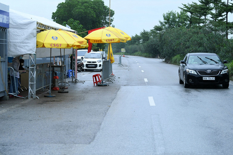 Hà Nội dừng kiểm soát phương tiện tại 22 chốt cửa ngõ -6