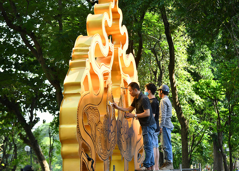 Hồ Hoàn Kiếm “thay” áo mới -0