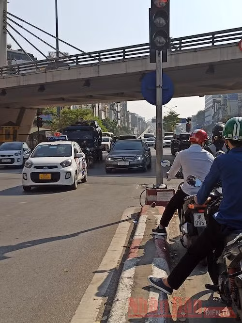 Ngã Tư Sở và Ngã Tư Vọng đã đỡ ùn tắc -0