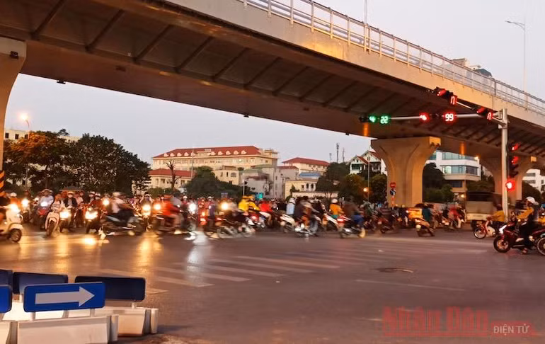 Ngã Tư Sở và Ngã Tư Vọng đã đỡ ùn tắc -0