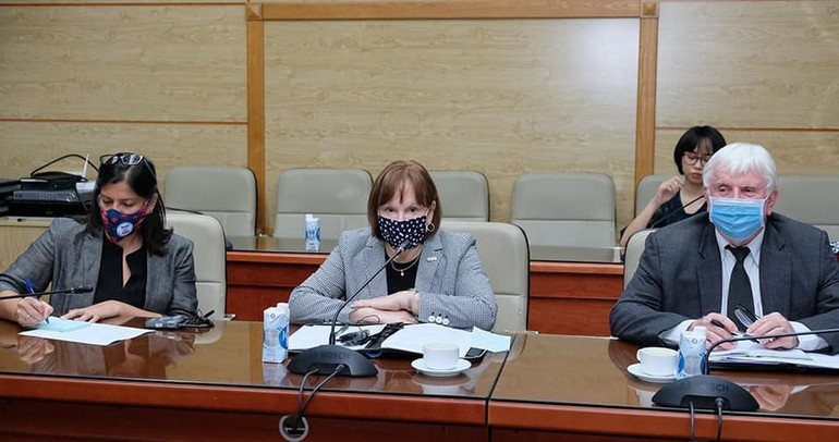 Hoa Kỳ cam kết tiếp tục hỗ trợ Việt Nam phòng, chống Covid-19 -0