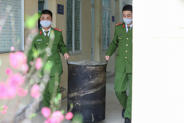 Bánh chưng của người lính cứu hỏa đón Tết xa nhà -0