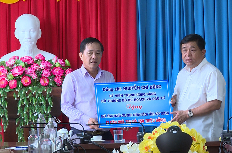 Bộ trưởng Nguyễn Chí Dũng thăm và làm việc tại Sóc Trăng -0