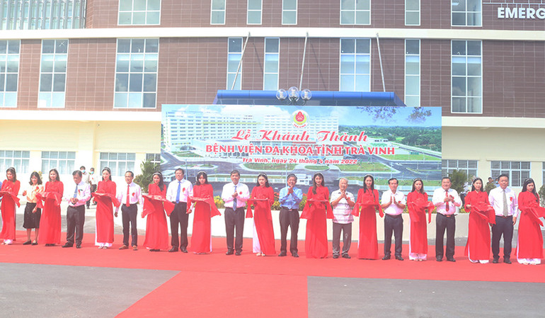Cắt băng khánh thành Bệnh viện đa khoa Trà Vinh. Trà Vinh khánh thành bệnh viện đa khoa quy mô 700 giường bệnh -0