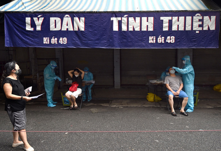 Hà Nội triển khai xét nghiệm Covid-19 diện rộng -0