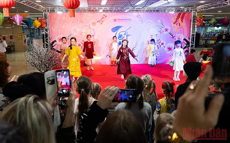 Quảng bá văn hóa Tết Việt tại Liên bang Nga -0