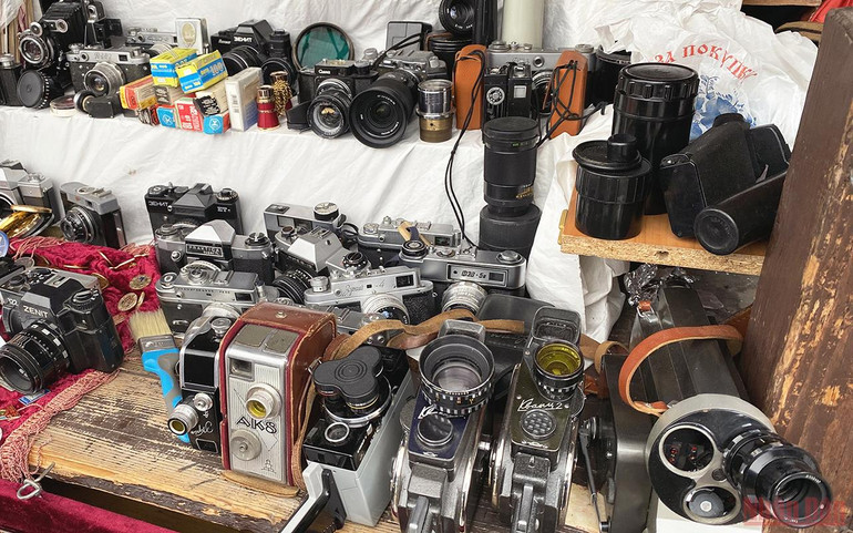 Check-in khu chợ bán đồ lưu niệm đầy màu sắc ở Moskva -1