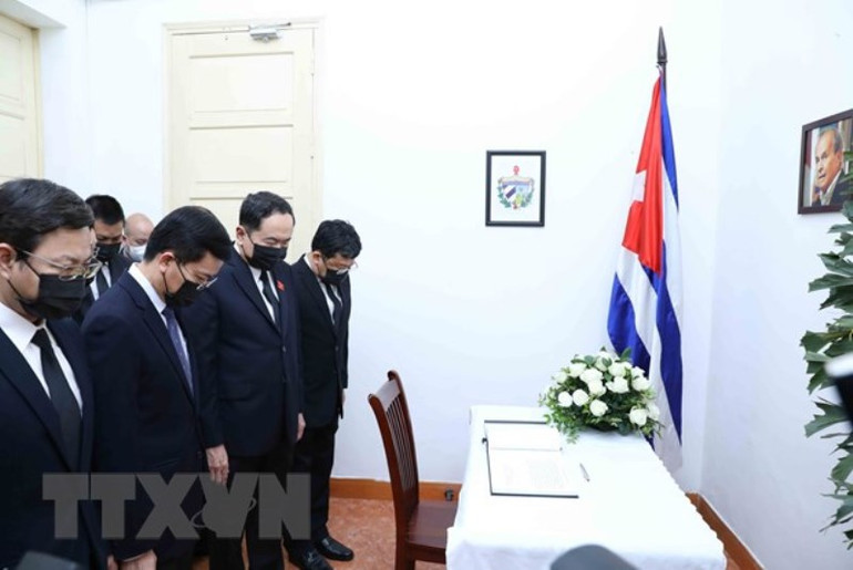 Tưởng niệm nguyên Chủ tịch Quốc hội Cuba Ricardo Alarcon de Quesada -0