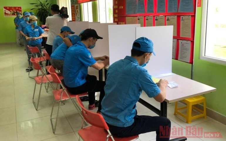 Không khí bầu cử tại một số địa phương -0